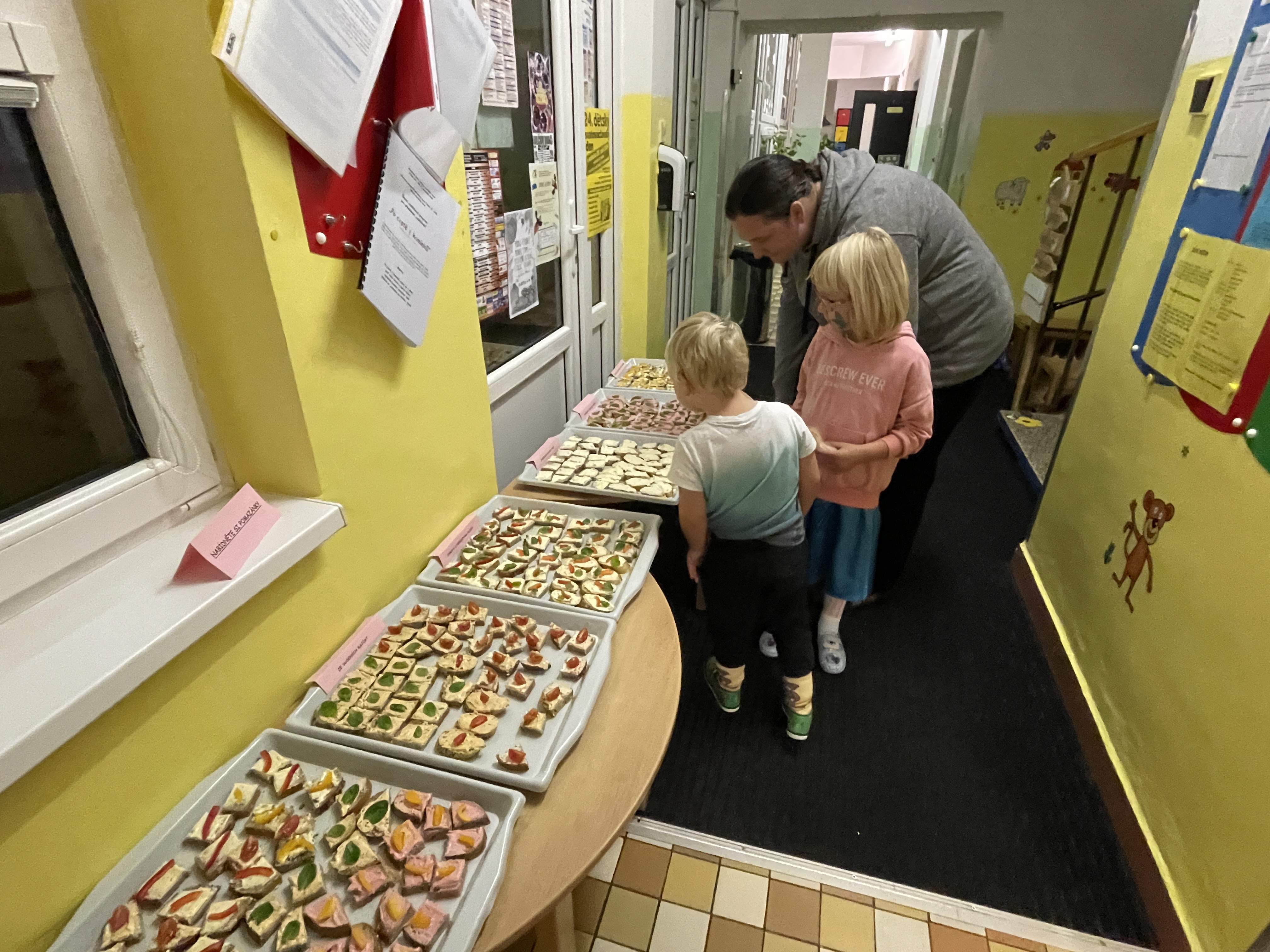 fotka z ochutnávky pomazánek